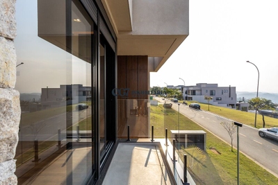 Sobrado, 4 quartos, 440 m² - Foto 1