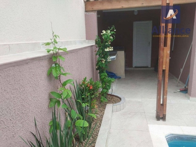 Casa, 4 quartos, 250 m² - Foto 1