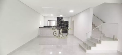 Casa, 3 quartos, 211 m² - Foto 1