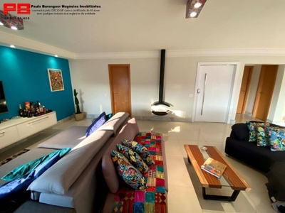 Apartamento, 3 quartos, 213 m² - Foto 1