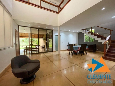 Casa, 4 quartos, 340 m² - Foto 1