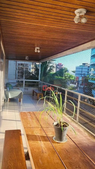 Apartamento, 3 quartos, 243 m² - Foto 2