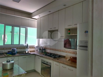 Casa, 3 quartos, 215 m² - Foto 4