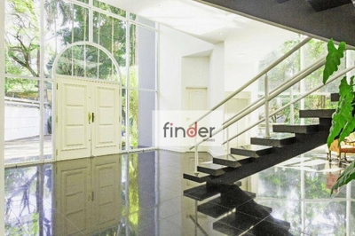 Casa, 5 quartos, 1789 m² - Foto 1