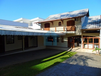 Casa, 6 quartos, 282 m² - Foto 1