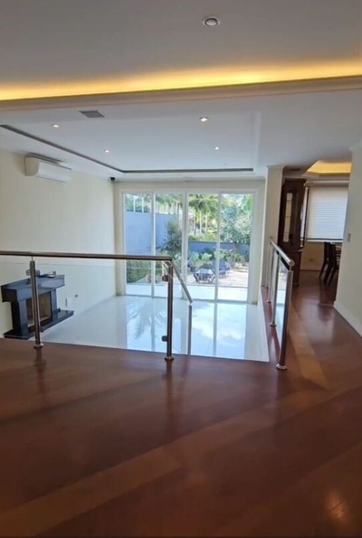 Casa, 4 quartos, 650 m² - Foto 1