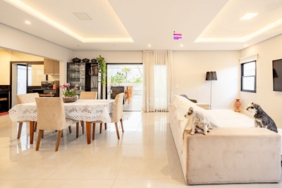 Casa, 3 quartos, 312 m² - Foto 1