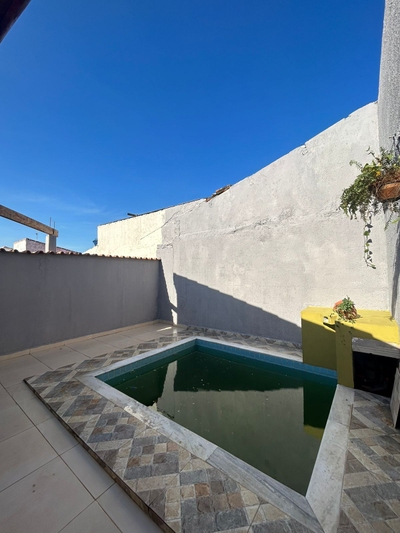 Casa, 2 quartos, 72 m² - Foto 1