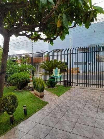 Sobrado, 3 quartos, 290 m² - Foto 4