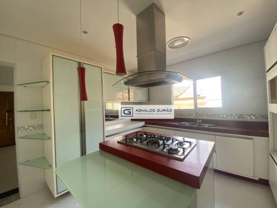 Cobertura, 3 quartos, 198 m² - Foto 1