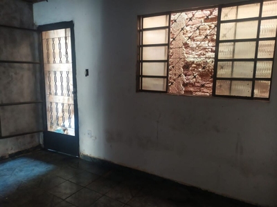 Casa, 2 quartos, 100 m² - Foto 1