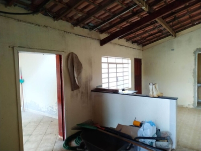 Chácara, 2 quartos, 2036 m² - Foto 1