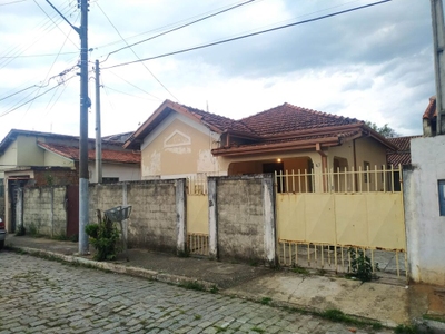 Casa, 4 quartos, 150 m² - Foto 1