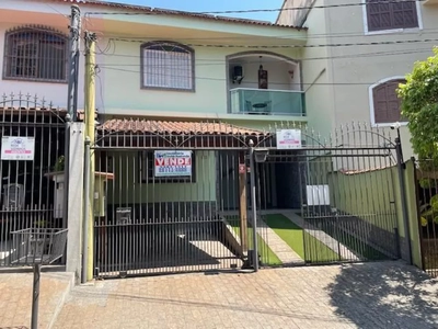 Casa, 3 quartos, 281 m² - Foto 1