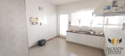 Casa, 3 quartos, 301 m² - Foto 1