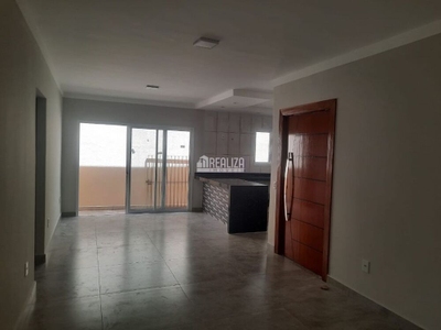 Casa, 2 quartos, 175 m² - Foto 1
