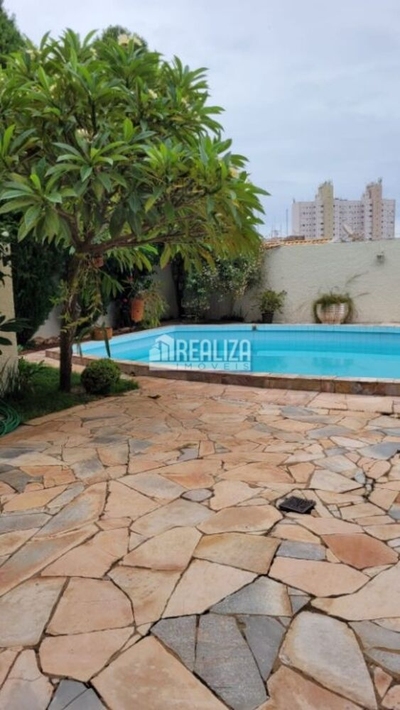 Casa, 5 quartos, 376 m² - Foto 2