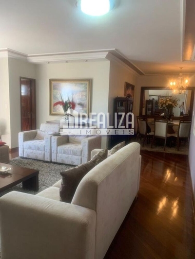 Apartamento, 3 quartos, 164 m² - Foto 1