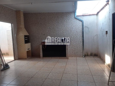 Casa, 3 quartos, 60 m² - Foto 1