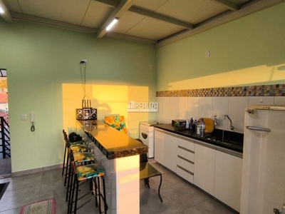 Casa, 3 quartos, 220 m² - Foto 2