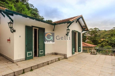 Casa, 5 quartos, 304 m² - Foto 1