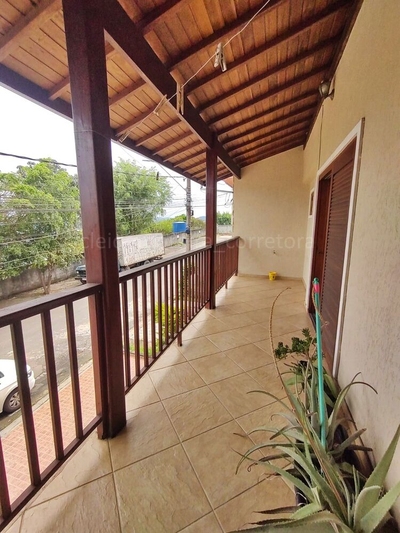 Casa, 3 quartos, 242 m² - Foto 4