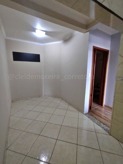 Casa, 3 quartos, 242 m² - Foto 2