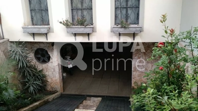 Casa, 3 quartos, 258 m² - Foto 1