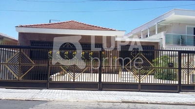 Casa, 6 quartos, 344 m² - Foto 1