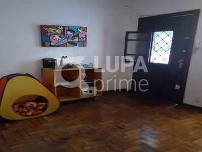 Casa, 3 quartos, 216 m² - Foto 1