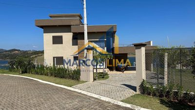 Casa, 3 quartos, 220 m² - Foto 1