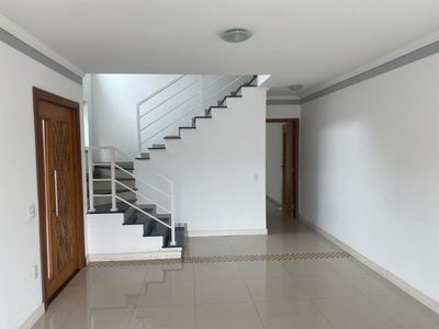 Sobrado, 3 quartos, 180 m² - Foto 2