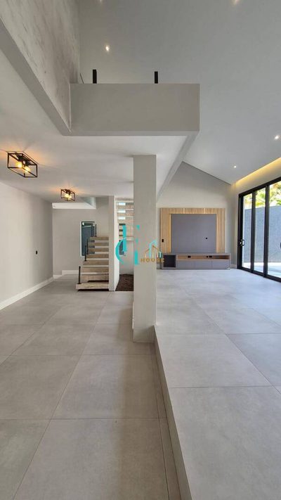 Casa, 3 quartos, 28200 m² - Foto 3
