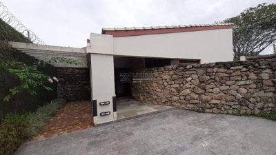 Casa, 4 quartos, 250 m² - Foto 1