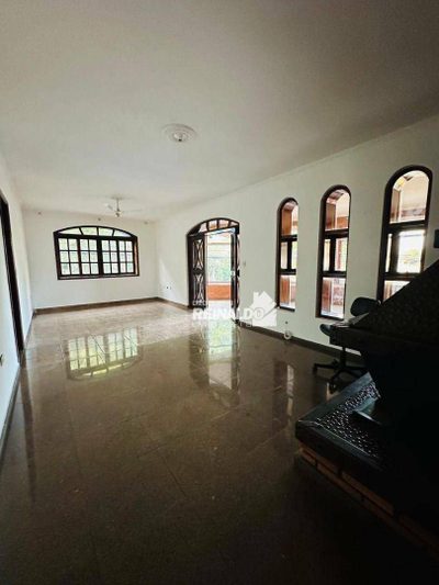 Casa, 3 quartos, 250 m² - Foto 2