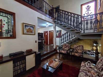 Casa, 3 quartos, 253 m² - Foto 3