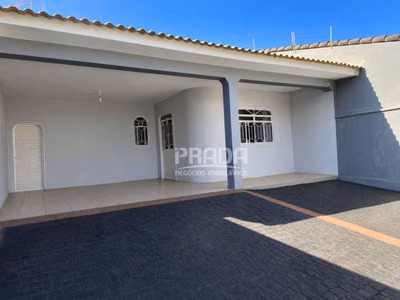 Casa, 3 quartos, 230 m² - Foto 1