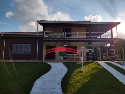 Chácara, 4 quartos, 1110 m² - Foto 1