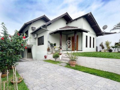 Casa, 3 quartos, 330 m² - Foto 1