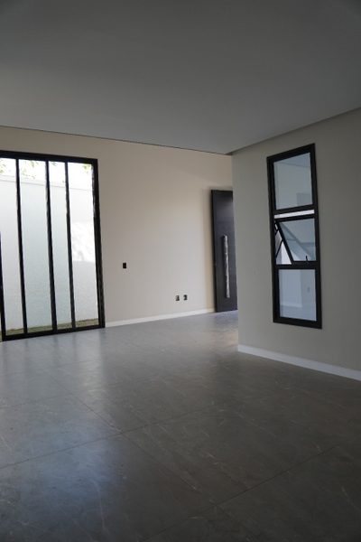Casa, 4 quartos, 222 m² - Foto 2