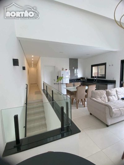 Casa, 5 quartos, 161 m² - Foto 4