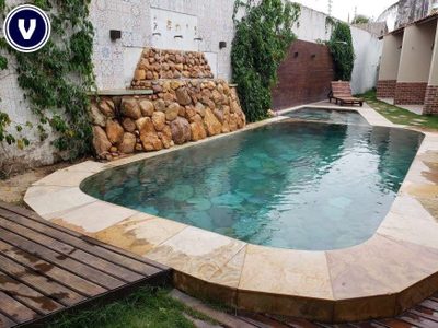 Casa, 10 quartos, 320 m² - Foto 3