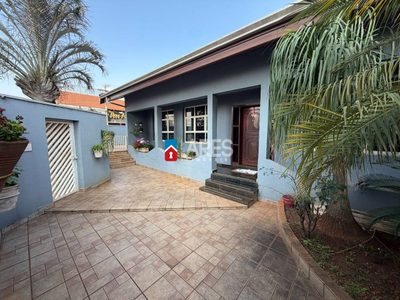 Casa, 5 quartos, 317 m² - Foto 2