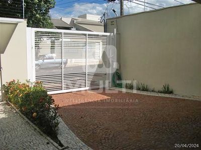Casa, 4 quartos, 275 m² - Foto 2