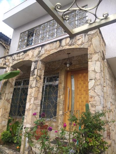 Sobrado, 3 quartos, 315 m² - Foto 1