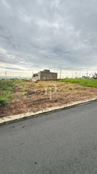 Loteamento e Condomínio, 150 m² - Foto 1