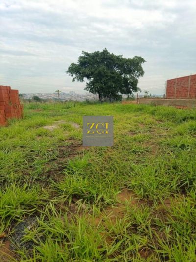 Loteamento e Condomínio, 187 m² - Foto 1