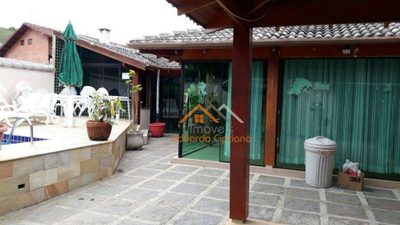 Casa, 4 quartos, 199 m² - Foto 1