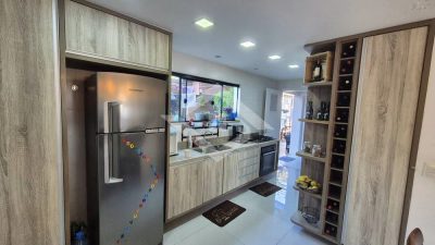 Casa, 3 quartos, 160 m² - Foto 1