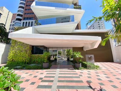 Apartamento, 3 quartos, 202 m² - Foto 2